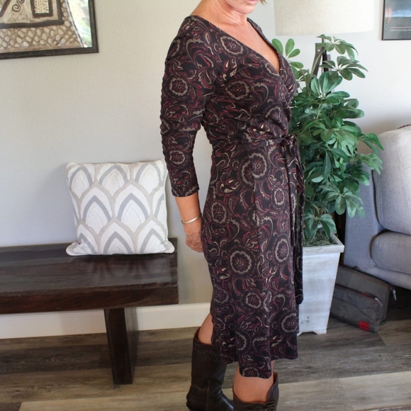 faux wrap around dress - Picture 2 of 5